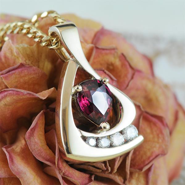 Garnet deals diamond necklace