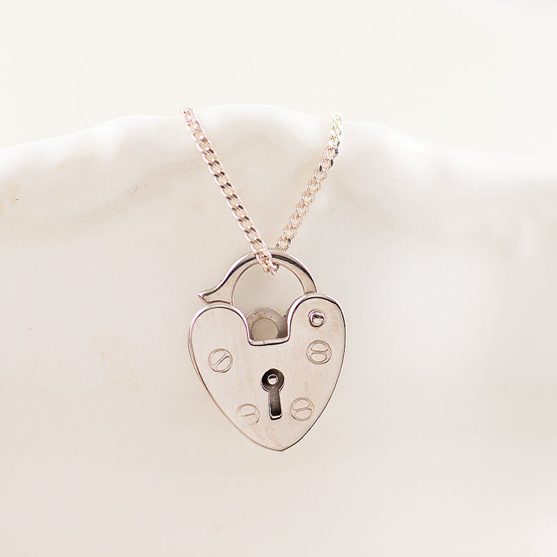 Silver chain with padlock pendant