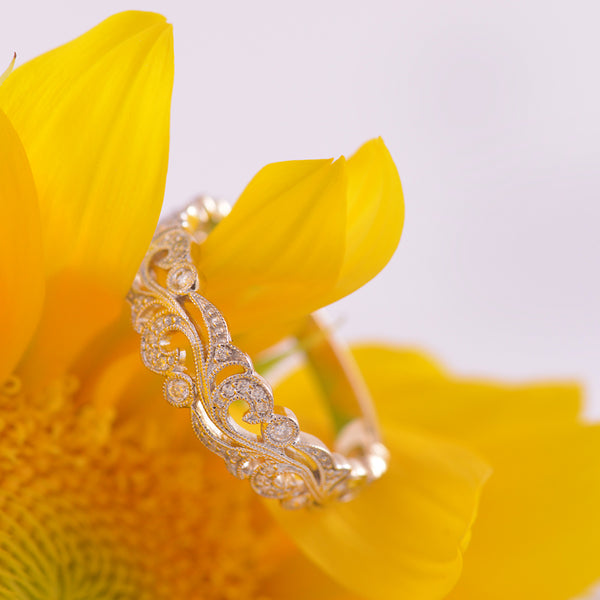 Yellow gold outlet filigree ring